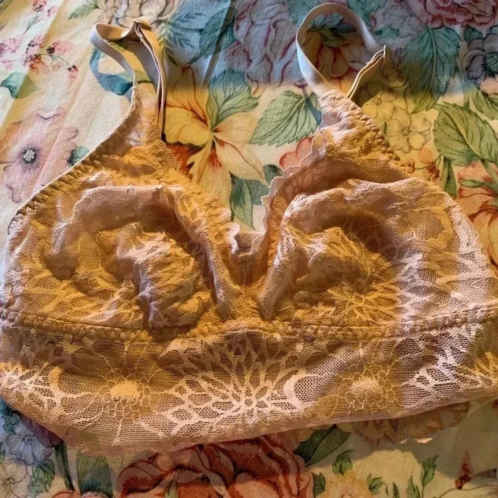 Pink Victoria Secret Women’s Bralette Size XS